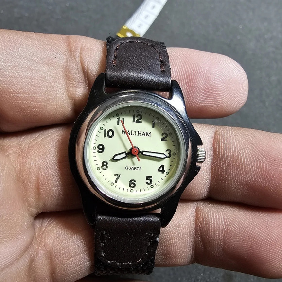 Waltham Ladies Quartz Watch WTH20 Black Case Chrome Bezel Nylon Straps Working s - Picture 1 of 9